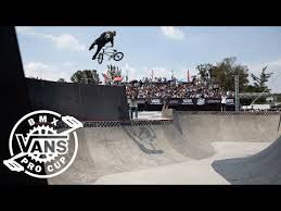 La ciclista chilena macarena pérez dirá presente en los juegos olímpicos de tokio 2020, tras colgarse este domingo la medalla de plata en el mundial uci de bmx freestyle, que se desarrolló en china. Macarena Perez From Chile Chi Bmx Profile Bio Photos And Videos