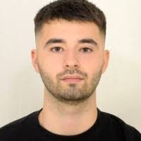 Robert Vile's Instagram, Twitter & Facebook