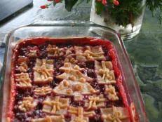 Perfect for the festive season! Tricia Yearwood Chai Cookies Trisha Yearwood S Iced Sugar Cookie Recipe Is An Addictive Dessert The Best Gifs Are On Giphy