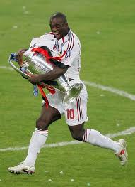 Clarence Seedorf El Unico Hombre En Ganar La Liga De Campeones Con Tres Clubes Diferentes Con El Milan Jugo 481 Partidos 62 Goles Y 10 Titulos Entre Ellos 2