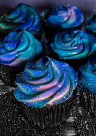 I Was Asked To Make A Galaxy Themed Cake And Cupcakes For A Wedding Bored Panda