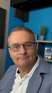 Hello everyone, quick question. Massage gun, game changer or waste of  money? I don't have any specific recurring issues, just the occasional  tense muscle. Thanks, power to you.