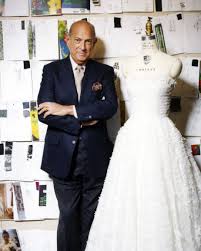 Expanding the collection to include bridal in 2006, oscar de la renta wedding dresses are created for a woman who has a very strong sense of her femininity. Oscar De La Renta S Expert Advice On Finding The Perfect Wedding Dress Martha Stewart