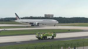 Air France Engine Failure Forced Boeing 777 To Make A Hard