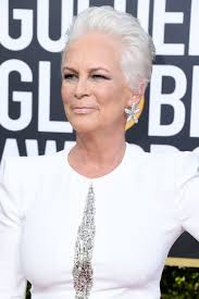 Jamie lee curtis shared that her youngest child is as a transgender woman and that ruby is going to be married soon! Jamie Lee Curtis Stuns With Icy White Hair At 2019 Golden Globes Jamie Lee Curtis Hair Jamie Lee Curtis Haircut Jamie Lee Curtis