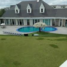 Yang tak kalah menarik, di villa foresta juga sudah ada kolam renang dan taman untuk sekadar bersantai, akses internet wifi, laundry, serta fasilitas karaoke. Best Price On Mz Homestay Kampar In Kampar Reviews