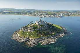 Whilst caerhays castle may be the most impressive looking castle in cornwall it is actually all for show and was never a real castle. What To Visit St Michael S Mount Sandy Toes Stays St Ives Cornwall
