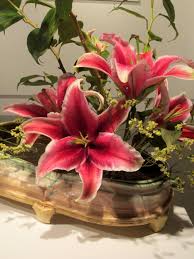 Flowers by nancy llc ei tegutse valdkondades muu ostlemine, kingitused, kaardid ja pidu tarvikud, ostlemine, lilleseadjad. Ikebana Sue Grier Pottery