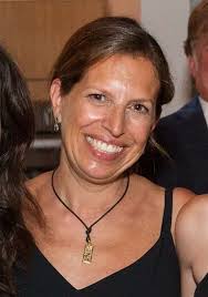 Diane Blake's Instagram, Twitter & Facebook