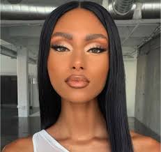 Eden Chambers (edenchambersxox)