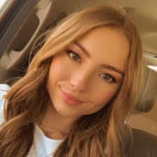 Tina Leake's Instagram, Twitter & Facebook