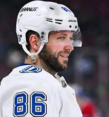 Arizona's coach shows poor sportsmanship