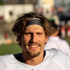 Vienna Vikings re-sign head coach Chris Calaycay