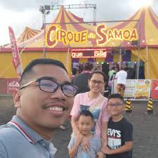 Most lanyards worn at once: 509 by Salacnib “Sonny” Molina 🇺🇸 for  Guinness World Records Day 2022