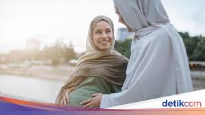 Adapun bacaan doanya sebagai berikut: Doa Dan Amalan Ibu Hamil Agar Memiliki Anak Sholeh Dan Sholehah