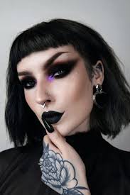 10 Goth Makeup Looks You Need to Try