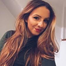 Leanne Dunn's Instagram, Twitter & Facebook