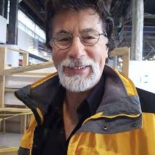 If you really enjoy listening to my music can I get a huge YESSS and I will  reply you!!! I love y'all I love you all ❤️❤️