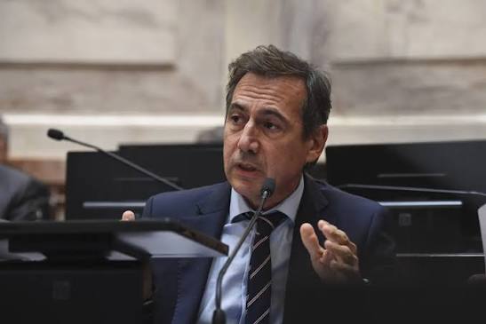 Finalizando mi mandato como senador nacional agradezco a todo el pueblo de  Formosa por estos años de trabajo conjunto. A los que me acompañaron con su  voto, renovando su confianza en mi