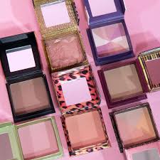 I hardly wear foundation but i do bronze the perimeter of my face. 10 Best Blushes For Fair Skin Rank Style