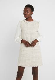 Scopri gli imperdibili saldi pinko → acquista subito i migliori abiti da donna a prezzo scontato! Twinset Abito In Tessuto Boucle Con Maniche In Georgette Cocktailkleid Festliches Kleid Avorio Silver Offwhite Zalando De