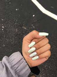 Acrylic paint ~ red and gold. Gave Green A Shot And I M In Love Acrylicnails Acrylic Nails Gelpolish Gelmanicure Minty Mint Green Light Cute Light Nails Green Nails Chrome Nails