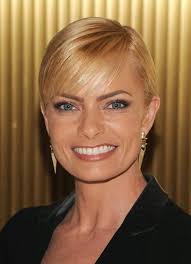 Jaime Pressly was born in Kinston and moved to California with her family  when she was a sophomore in high school. In her teenage years, she trained  as a gymnist and became