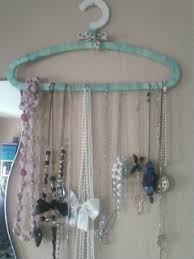 Perfect gypsie crafts for teens or college students! 11 Diy Necklace Storage Ideas