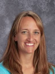 Robyn Ryan's Instagram, Twitter & Facebook