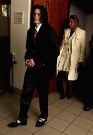 He used the footage in a documentary he titled living with michael jackson. Jury Views Michael Jackson Tv Documentary