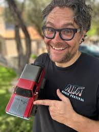 I got to hang out with the legend William McCue this weekend. Peep the  autograph! Thanks William. You are Way Cool. FairRc #RC #FCX24 #crawler  #truck