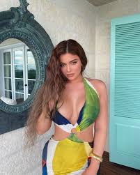 Kylie jenner is at it again. Kylie Jenner S Most Colorful Hairstyles