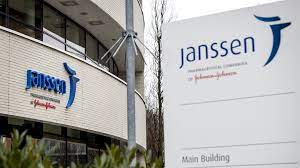 Op 16 of 17 april komt een vierde vaccin op de markt. Levering Nieuwe Janssen Vaccins Voorlopig Uitgesteld Vanwege Mogelijke Trombose Rtl Nieuws