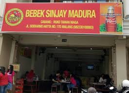 Harga reasonable , 30ribuan , suasana romantis di malam hari dengan lampu lampu nya , cuman nasi nya dikit banget , harga nya 6 ribuan , sambel mangga nya enak dan favorit, tapi dikiiiiiit buanget. 10 Lokasi Bebek Sinjay Terdekat 2021 Harga Menu 1 Porsi Franchise Waralaba Warung Nasi Jejakpiknik Com