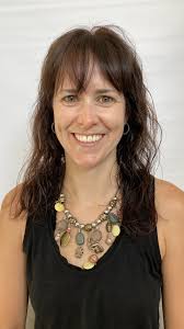 Sara Ries ‘05 works as senior director at the @NFLNetwork! The broadcast  journalism alumna started at the network as a production assistant and  moved her way up to her role now. She sat down with ...