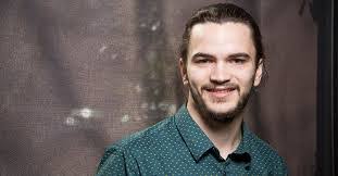 Donna Llanes's Instagram, Twitter & Facebook