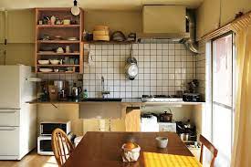 築４７年の団地のよさを残す 機能美を携えたシンプルな住まい スミカマガジン sumika 小さなキッチン キッチンインテリアデザイン リノベーション キッチン