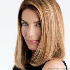 Pam Ross's Instagram, Twitter & Facebook