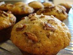 Muffins Aux Bananes Aux Noix Et Aux Pepites De Chocolat Sans Gras Food Muffin Recipes Desserts