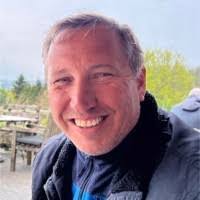 Julian Steele's Instagram, Twitter & Facebook