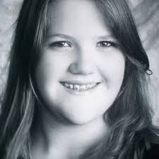 Larissa McClain (@laris_1373)