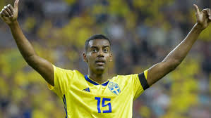 Alexander isak is the youngster being called the 'next zlatan ibrahimovic' isak signed for borussia dortmund two years ago but failed to make the grade now, he's showing his potential by helping real sociedad rise up la liga table Laliga Alexander Isak To Play At The Bernabeu Marca In English