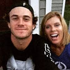 Kevin Macmillan's Instagram, Twitter & Facebook