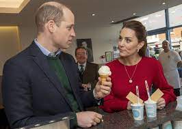 Książę karol pokazał niepublikowane wcześniej portrety. Ksiaze William Ma Urodziny Kate Middleton Uczcila Je Pieknym Zdjeciem Z Dziecmi Eska Pl