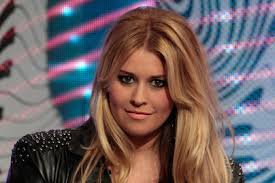 Nézd meg, mi mindent talált linda király (kiralylin) a pinteresten, a világ legnagyobb ötletgyűjteményében. Kiderult Kiraly Linda Miert Sult Bele Valojaban A Himnuszba Hazai Sztar Femina