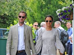 Пиппы нет в социальных сетях. Kate Middleton Mom Teases Pippa Middleton S Pregnancy Second Child Sheknows