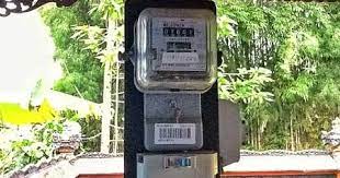Subsidi diberikan dengan pembebasan biaya pembayaran listrik selama 3 bulan kepada konsumen rumah tangga dengan kategori 450 volt ampere (va) dan diskon 50 persen untuk pelanggan 900 va. Cara Migrasi Listrik Pln Golongan R1 Ke B1 Lebih Hemat Emingko Blog