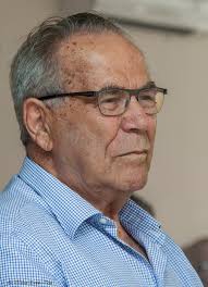 ארגון יוצאי מרכז אירופה** מודיע בצער עמוק על פטירתו של **סטף ורטהיימר ז"ל**  ידיד הארגון, פילנתרופ ומייסד המוזיאון ליהדות דוברת גרמנית (מוזיאון הייקים)  בתפן. ההלוויה תתקיים ביום שישי, כ”ח באדר התשפ”ה, 28/03/2025