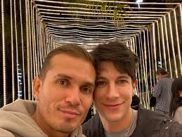 Obed Jauregui Dancer added a new...