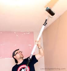 How To Paint A Ceiling Tips To Do It The Fastest Easiest Way Best Ceiling Paint Painting Ceilings Tips Painting Trim